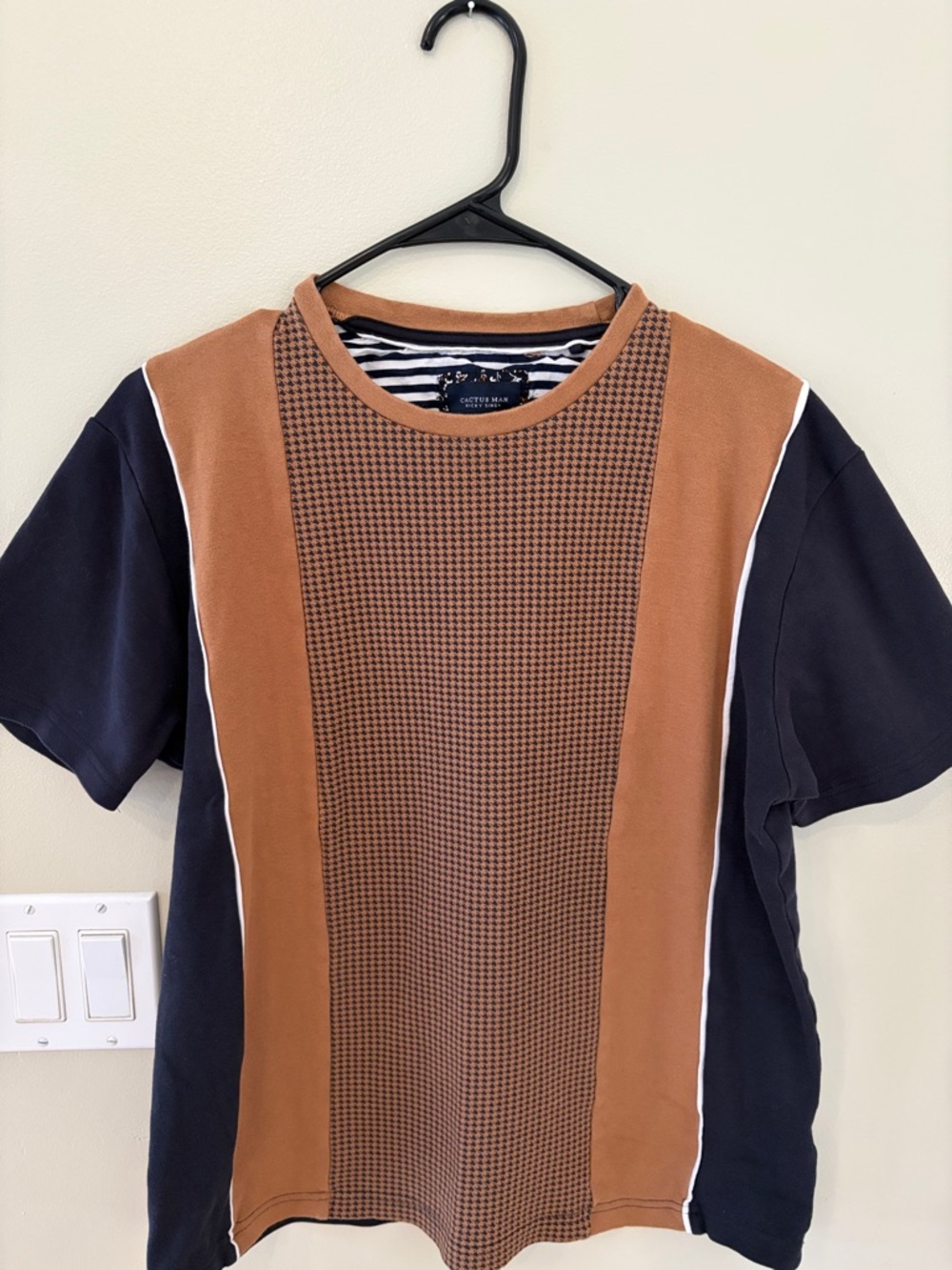 Men's Short Sleeve Two-Tone Brown & Black Panel Tee